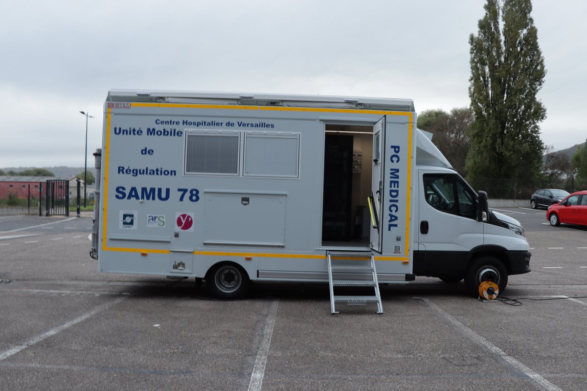 Véhicule Poste de Commandement Médical sur châssis <a href="/IVECO/">IVECO</a>  🚑 🚨 

Nous remercions <a href="/CH_Versailles/">Centre hospitalier de Versailles</a>  pour leur confiance.

#Samu78 #vpc #ars #chv
