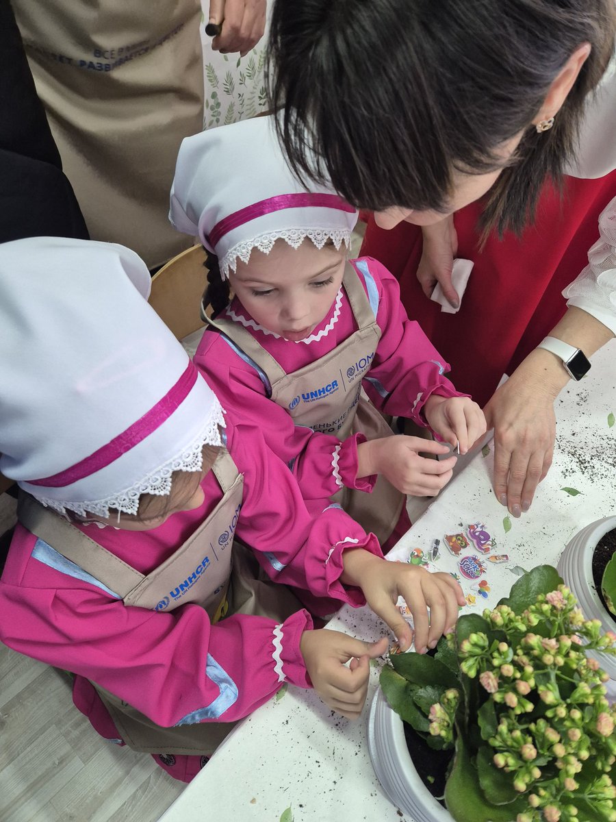 MoniVazquez's tweet photo. All children have the right to laugh, learn and be protected. This week, I planted some flowers next to kindergarten students during an activity organized by IOM and UNHCR Moldova. https://t.co/56iNgaZZ3Z