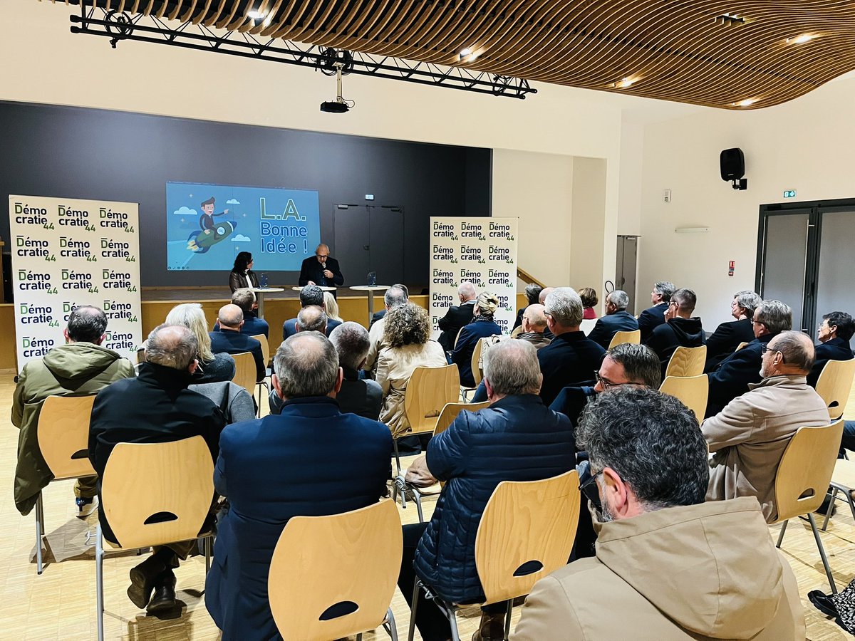 Démocratie 44 tweet media