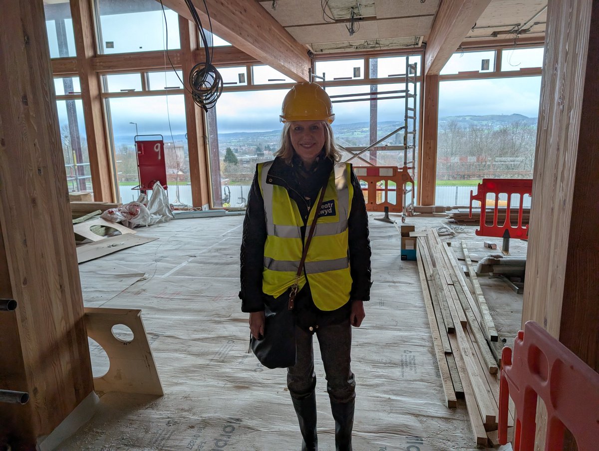 Carolyn Thomas MS / AS (@cthomasms) on Twitter photo 2/2 Creating 100 new jobs, 240 core employees, tourism apprentices, restaurant. Referrals from BCUHB, streaming panto into 60 care homes & hospitals. New youth hub, mother & toddler space. Changing places toilet, quiet viewing box & more!! 🙌 <a href="/ClwydTweets/">Theatr Clwyd</a> 2/2 Creating 100 new jobs, 240 core employees, tourism apprentices, restaurant. Referrals from BCUHB, streaming panto into 60 care homes & hospitals. New youth hub, mother & toddler space. Changing places toilet, quiet viewing box & more!! 🙌 <a href="/ClwydTweets/">Theatr Clwyd</a>