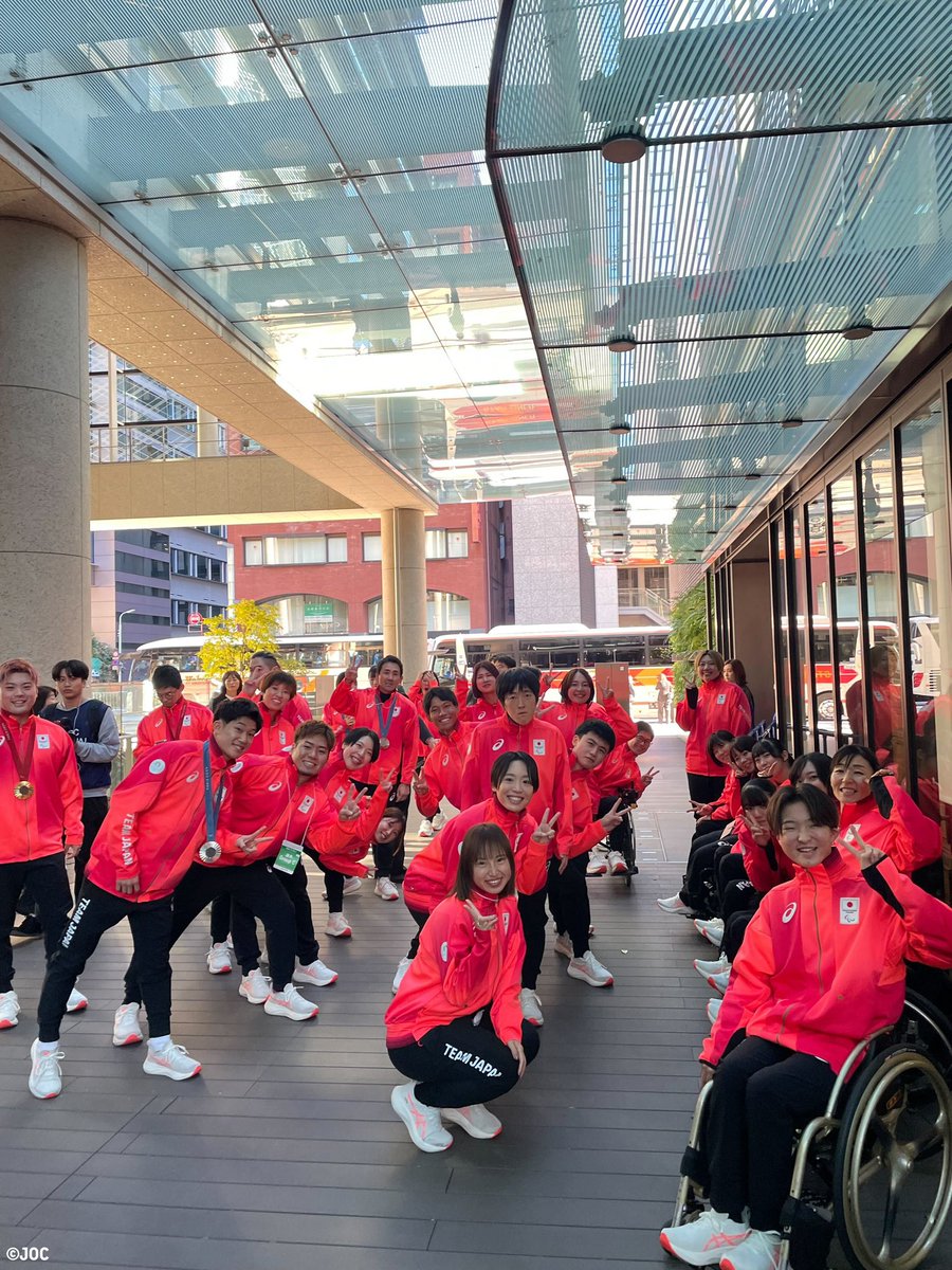 本日、日本橋で
「パリ 2024オリンピック・パラリンピックTEAM JAPAN応援感謝イベント」を
開催いたしました🇯🇵✨

ご参列いただいた皆さん、
ありがとうございました！

#TEAMJAPAN #がんばれニッポン