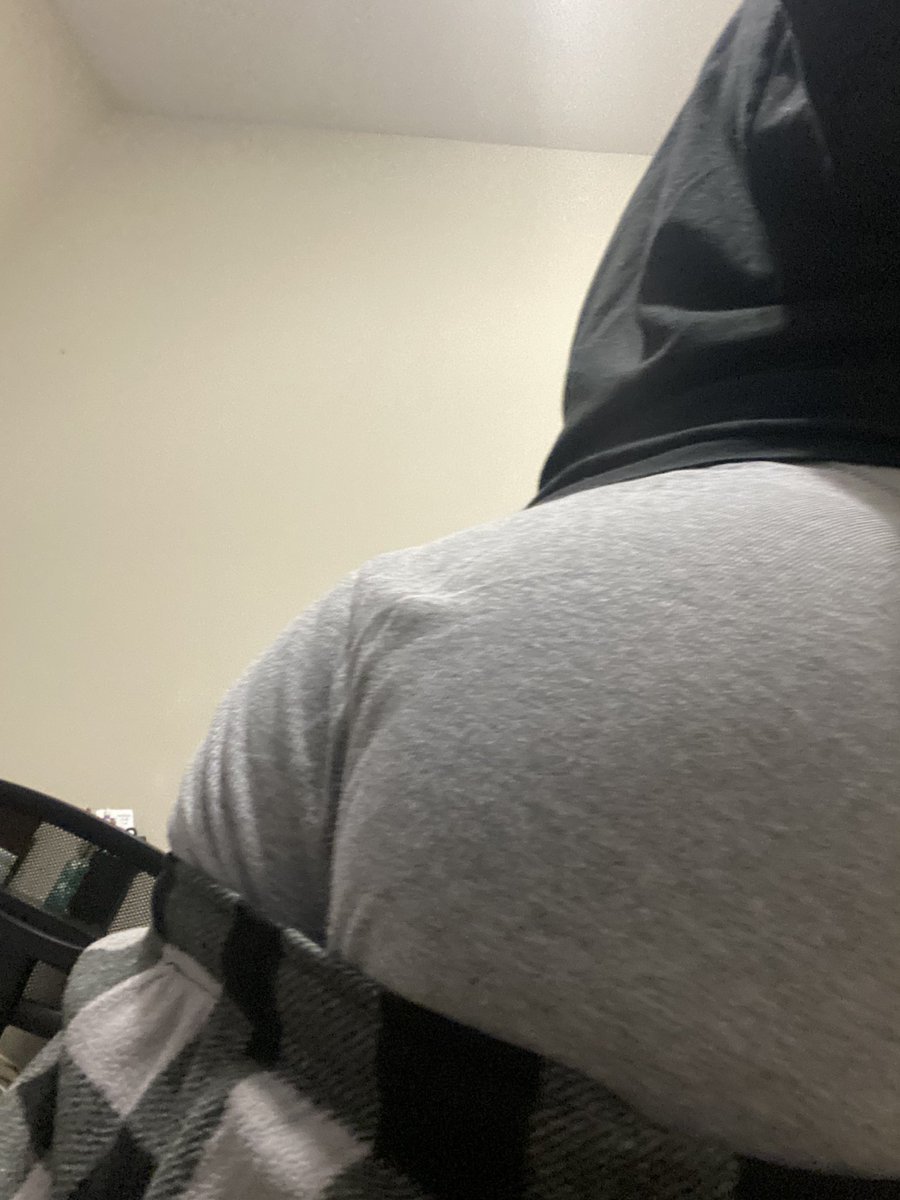 ur_desire1's tweet photo. thick thick🤪🤪 https://t.co/afpgRlv068
