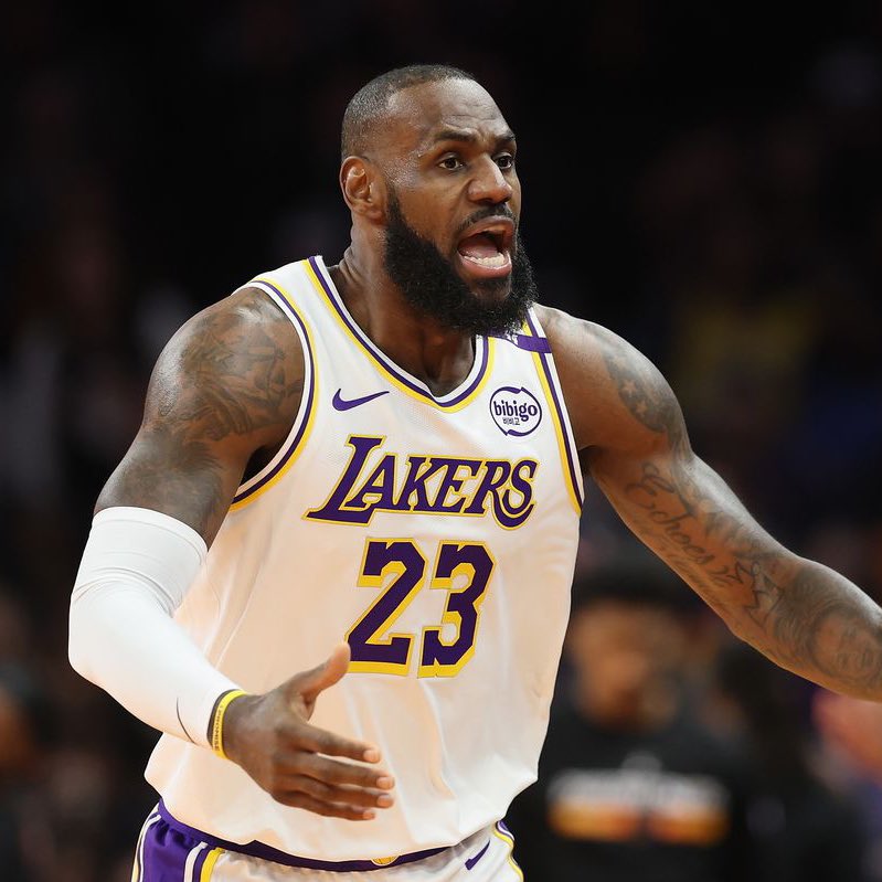 LegionHoops's tweet photo. The Lakers have been ELIMINATED from the NBA Cup. https://t.co/BYIwa9HyAW