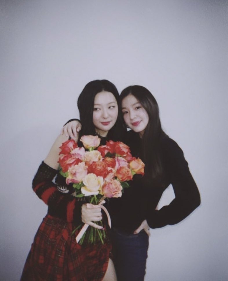 All about SeulRene 🐻🐰 𝐓𝐈𝑳𝐓 tweet media