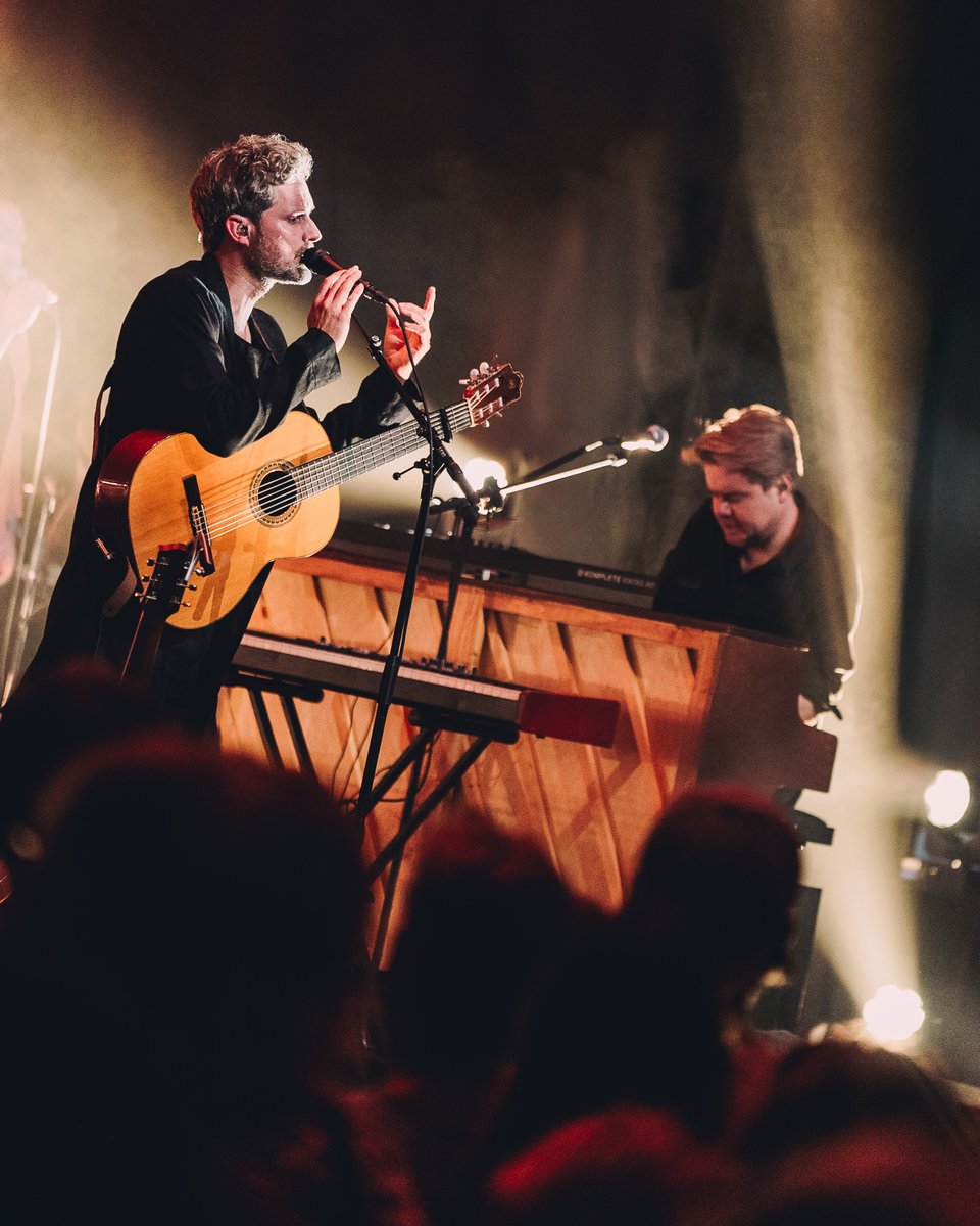 HAEVNMUSIC's tweet photo. What a beautiful night we shared yesterday in Nijmegen. Thank you for giving us wings.

Only one show in The Netherlands remains this year, and where better to close off than in The Hague. See you soon.

📸: @JesperFilms 

#haevn #ontour #wideawaketour #live #concert https://t.co/M2JzoYIj5j