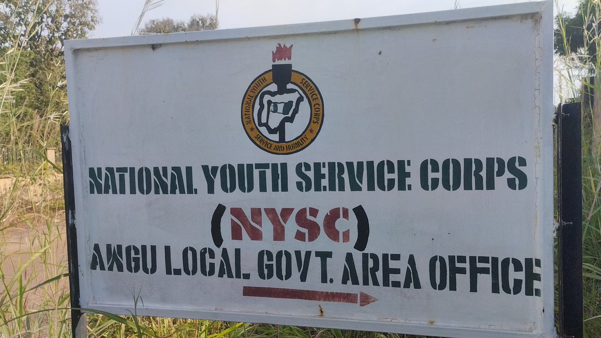 UchennaJOkolo's tweet photo. We're improving the Awgu NYSC camp! Road grading is underway, and the parade field has been expanded for safer in-camp activities. Committed to youth development and aligned with Gov. Peter Mbah’s vision for a better Enugu State.
#UcheNdiAwgu
#OneDayOneProject
#TomorrowIsHere https://t.co/H9jsgaVc5V