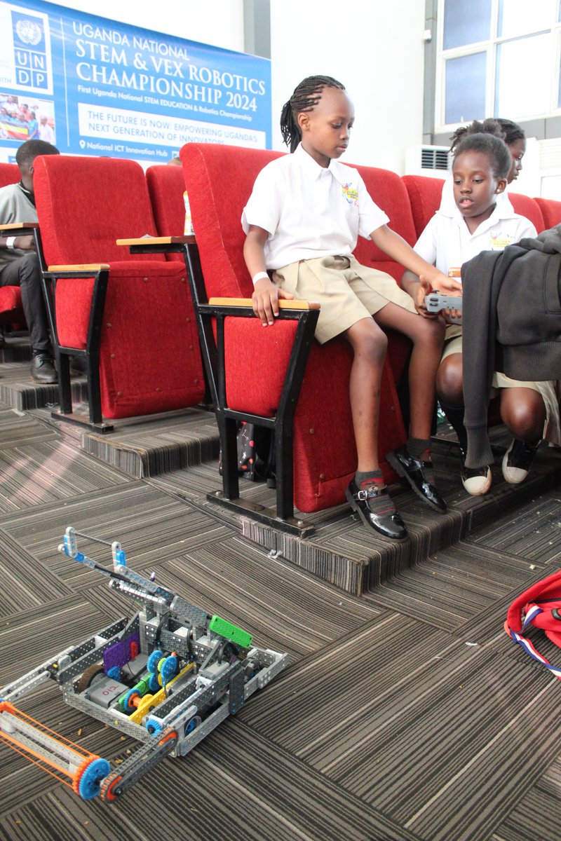 boub_fixer's tweet image. True definition of PLAY.
STEM & VEX Robotics kids that just can't get enough of Play 🤗
What is stopping you from enrolling your child in the @YoungEngneersUG STEM program?
There's everything to gain and nothing to lose.
#TheFutureIsNow