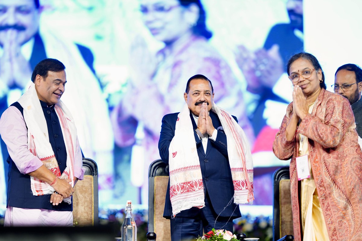 DrJitendraSingh's tweet photo. "India International Science Festival 2024" takes off with traditional lamp lighting, graced by CM Assam Sh @himantabiswa, Assam Min Sh Keshab Mahanta, Arunachal Min Smt. Pul, Principal Scientific Advisor to GoI Prof AK Sood, DG CSIR Dr Kalaiselvi &amp; other dignitaries. 
#IISF2024 https://t.co/TVVpXJckAT