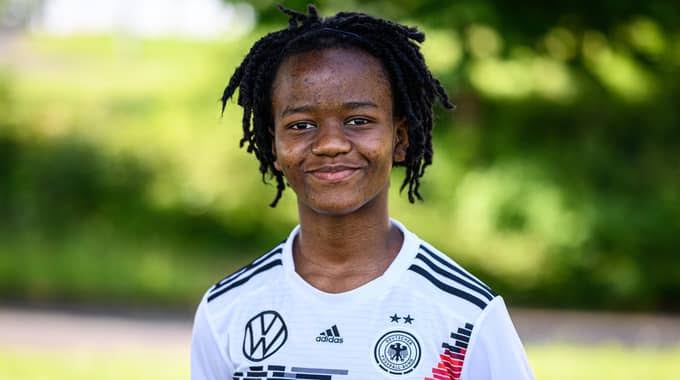 TzFootballers's tweet photo. NAME: Emma Marie Lattus 

D O B : 2 Dec 2006 (17 Yo)

PLACE OF BIRTH: Dar es salaam, Tanzania 

NATIONALITY: Germans-Tanzanian 🇩🇪🇹🇿

CLUB : Fc Koln 2 (Ladies)

POSITION: Foward ( winger &amp; Striker)

NT App: Germany (under 16 &amp; 17) https://t.co/kKdWxyN8RG
