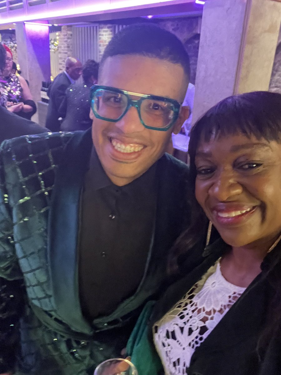Bola Adesina (She/Her) (@thebolaadesina) on Twitter photo Baton Awards, Thought Leader Finalist! π
Wow! Deeply honoured to have been shortlisted as a Thought Leader finalist alongside the remarkable <a href="/AsavariMoon/">Asavari Moon</a> (the winner!) and Priya Guliani!
As women and strategic leaders, finding our #voice and building the confidence to share Baton Awards, Thought Leader Finalist! π
Wow! Deeply honoured to have been shortlisted as a Thought Leader finalist alongside the remarkable <a href="/AsavariMoon/">Asavari Moon</a> (the winner!) and Priya Guliani!
As women and strategic leaders, finding our #voice and building the confidence to share
