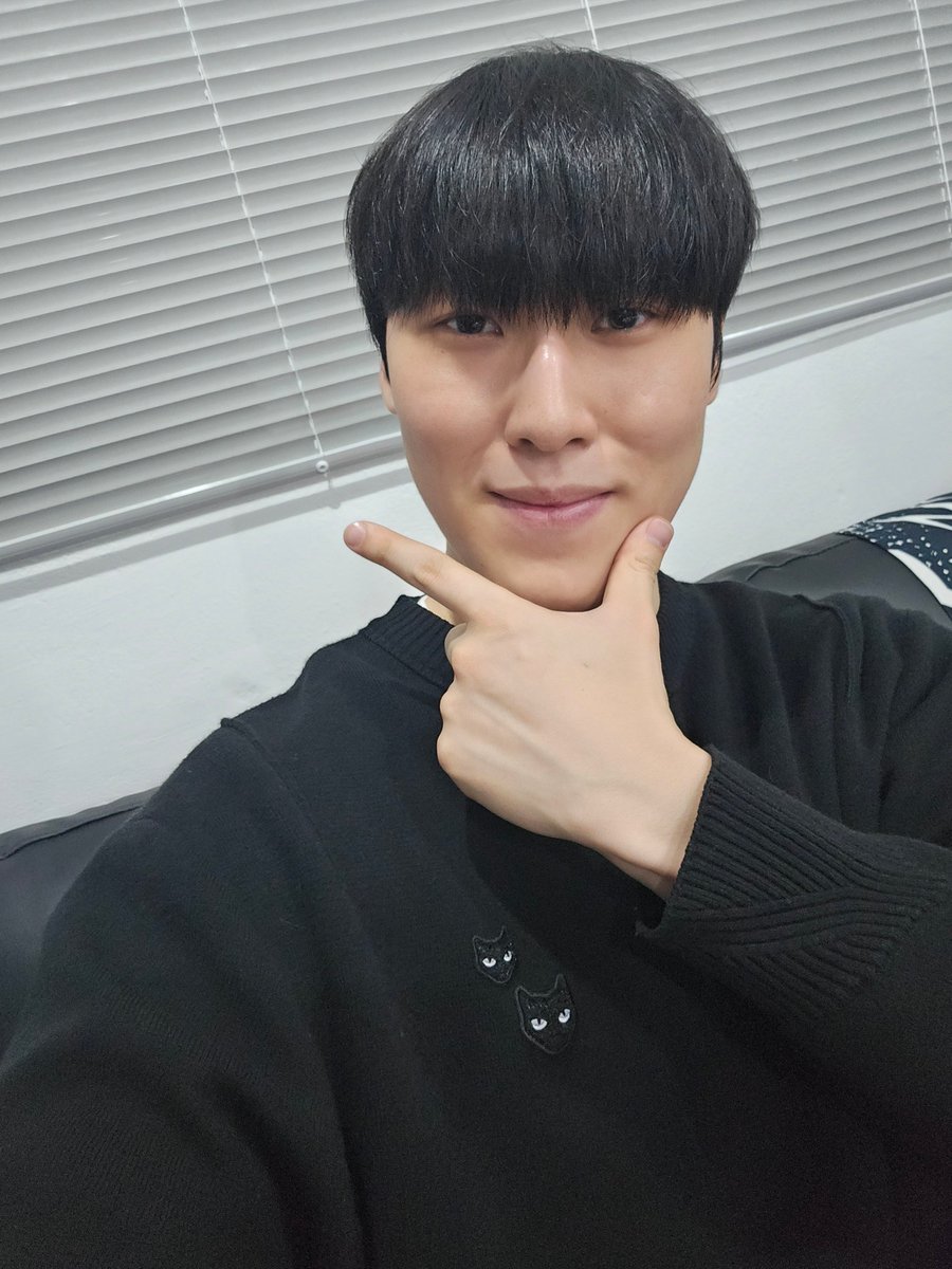 nutdi2nutliv's tweet photo. 오늘 또 다녀왔어요🧡 사랑이 가득한 곳이햐. . 

#천사견우_생일파티
#Happy_Zeka_Day https://t.co/7z0PSJZ1zd