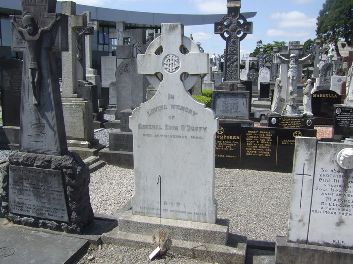 lorraineelizab6's tweet photo. Eoin O'Duffy (28 Jan 1890 #Carrickaduff #Monaghan-30 Nov 1944 #Dublin). Chief of Staff of IRA then army General in Irish Civil War on pro-Treaty side. Led Blueshirts & Fine Gael. Organised force to fight for Franco in Spanish Civil War. 🪦Glasnevin https://t.co/hh2pr1DBb2 https://t.co/qzQVZxXRxI