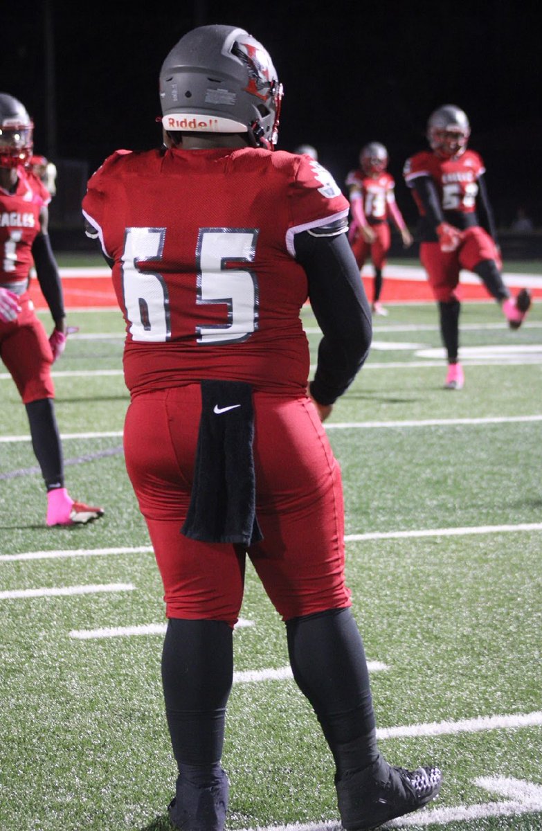 Season didn’t end like we wanted to be but its cool I know GOD got bigger and better things for me so Im excited to for the next step of my life. Thank you to my coaches for an amazing senior year I really appreciate yall and love yall!!#65out💔 #OutEASTFORLIFE❤️