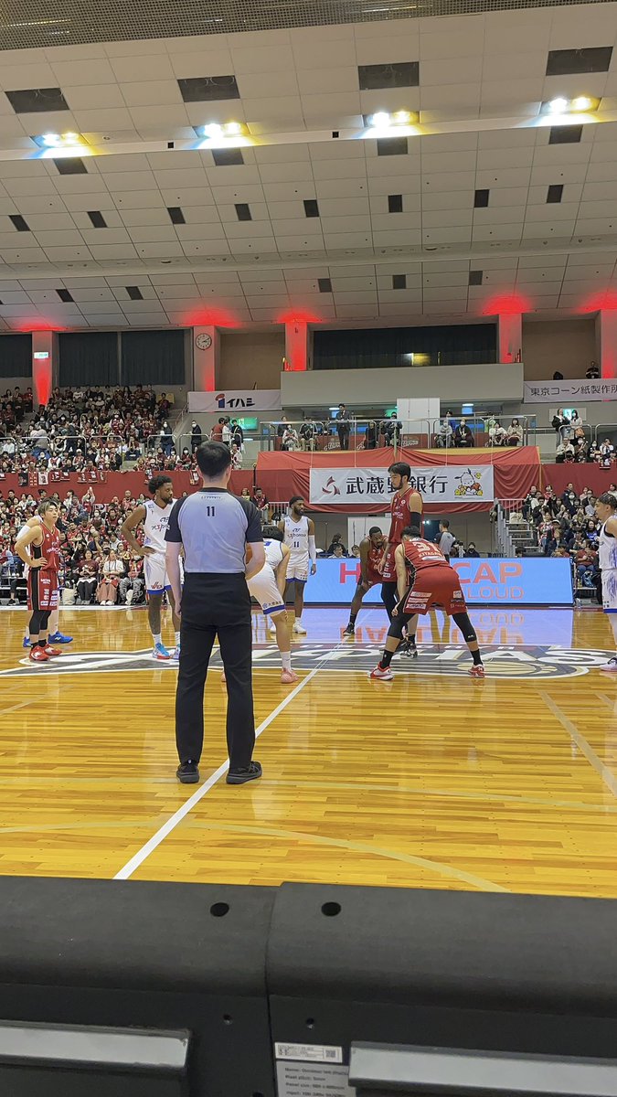 yasuhiro_fuk's tweet photo. 越谷総合体育館、30年ぶりくらいにフロアに入ってみましたw
GO ALPHAS！🏀 https://t.co/uyK0vHvz0q