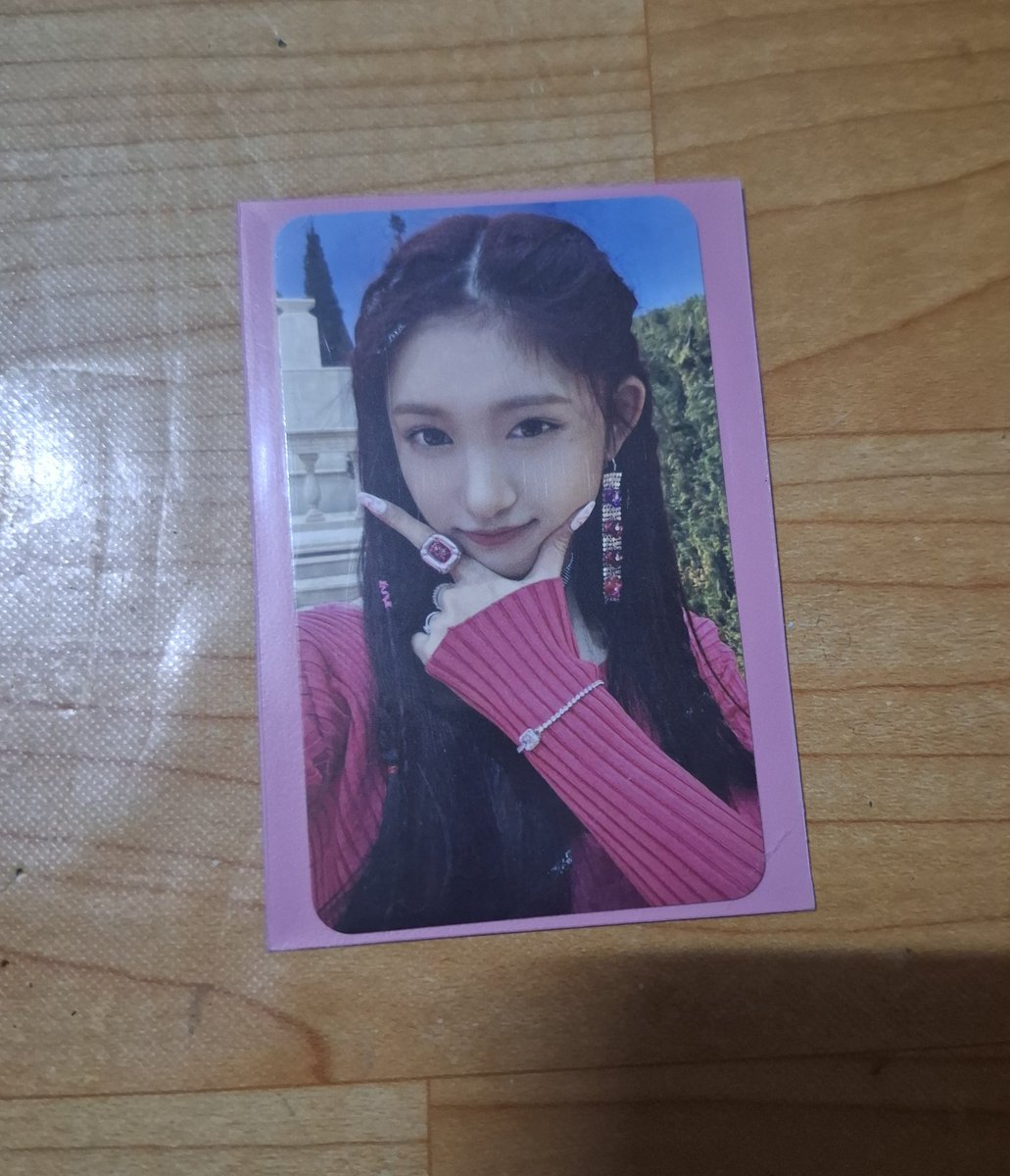 DiZz04845846's tweet photo. ได้รับน้องแล้วนะคับ ขอบคุณสำหรับของแถมนะคับบ #rvchibajung https://t.co/pkwNyxzI4N