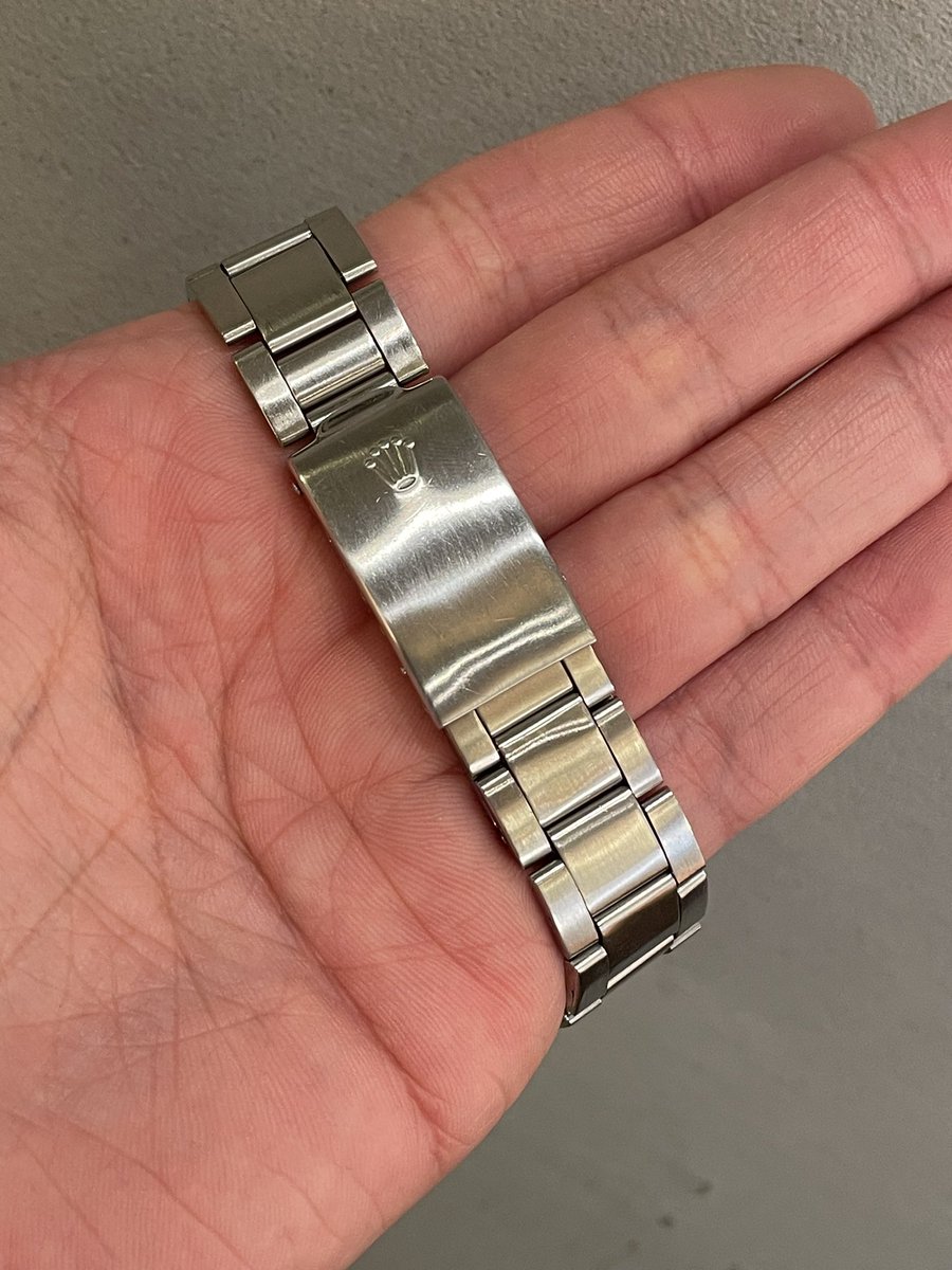 909_lab_nakano's tweet image. ROLEX 
EXPLORER Ⅱ
Ref.1655
Ser.40〜
1975年製
時計のみ
Dial：MK2
Bezel：MK2
Bracelet ：380/7836
お問い合わせ
商品コード：233820

※ラボ中野店限定在庫ではありません。

#ROLEX
#EXPLORER2 
#ロレックス
#エクスプローラー2