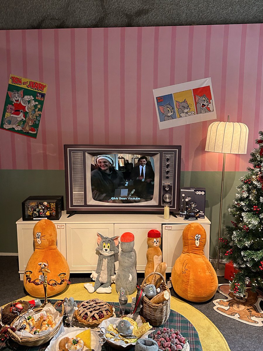 madreuo's tweet photo. 성수 톰과제리팝업 꼭 가야해 … 
이유는 너무너무너무 귀엽기때문이햐 소시지가된 제리 멍충해서 미치겟슨  〰︎ https://t.co/PfjSf3HwzN