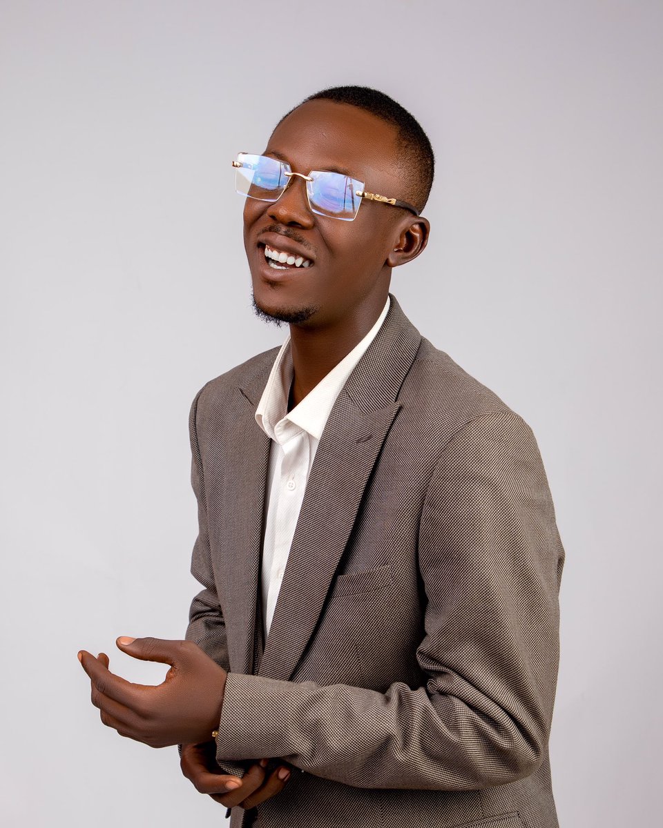 JayTrendd's tweet image. Happy birthday Jay. God bless you