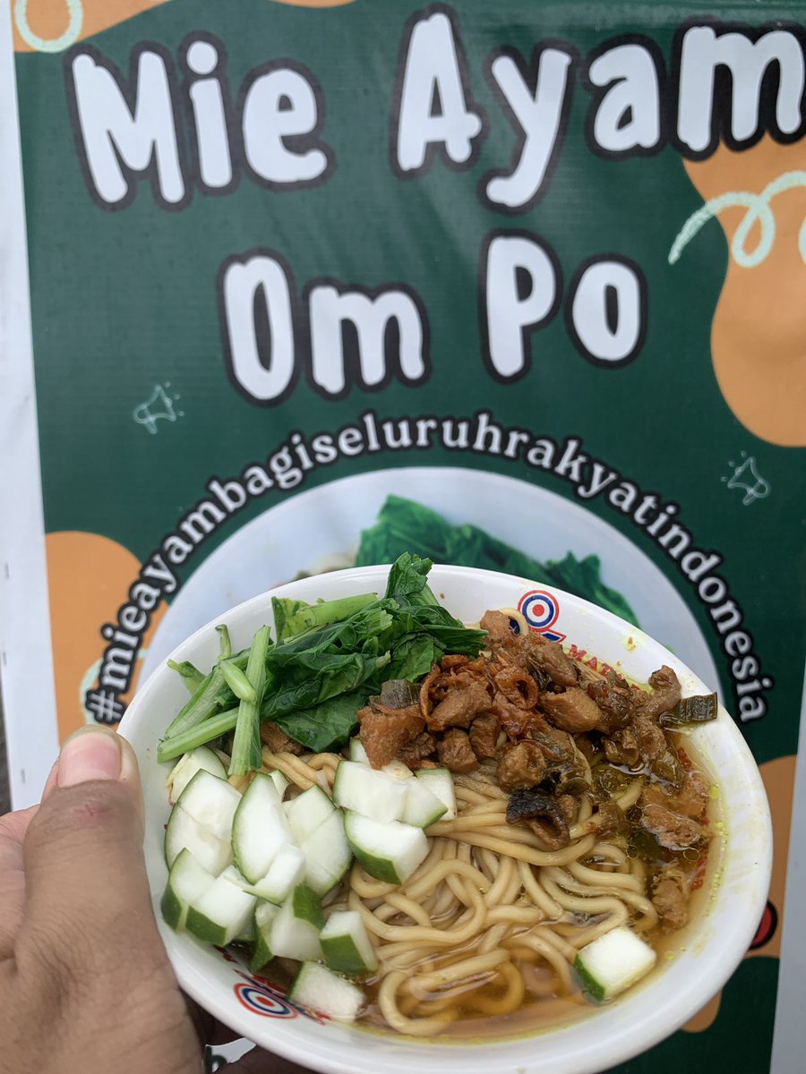 _im_fa's tweet photo. Mendung2 enake ngemie.
Mie Ayam Om Po buka sampai tengah malam.
Lokasi brosot galur KP
@InfoMieAyamYK https://t.co/f6oeHNyeFb