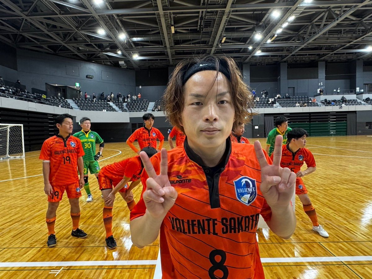ValienteSakata's tweet photo. お疲れ様です。
全日本フットサル選手権大会 東北大会

🆚Itatica八戸
4-5敗戦

得点者は

No.10
阿部成希

No.8
高橋郁哉

No.21
伊勢陽平

No.5
佐藤 新
となります。

熱い応援ありがとうございました。
#VALIENTE酒田 #全日本フットサル選手権大会東北大会 https://t.co/z4GaSjSXOi