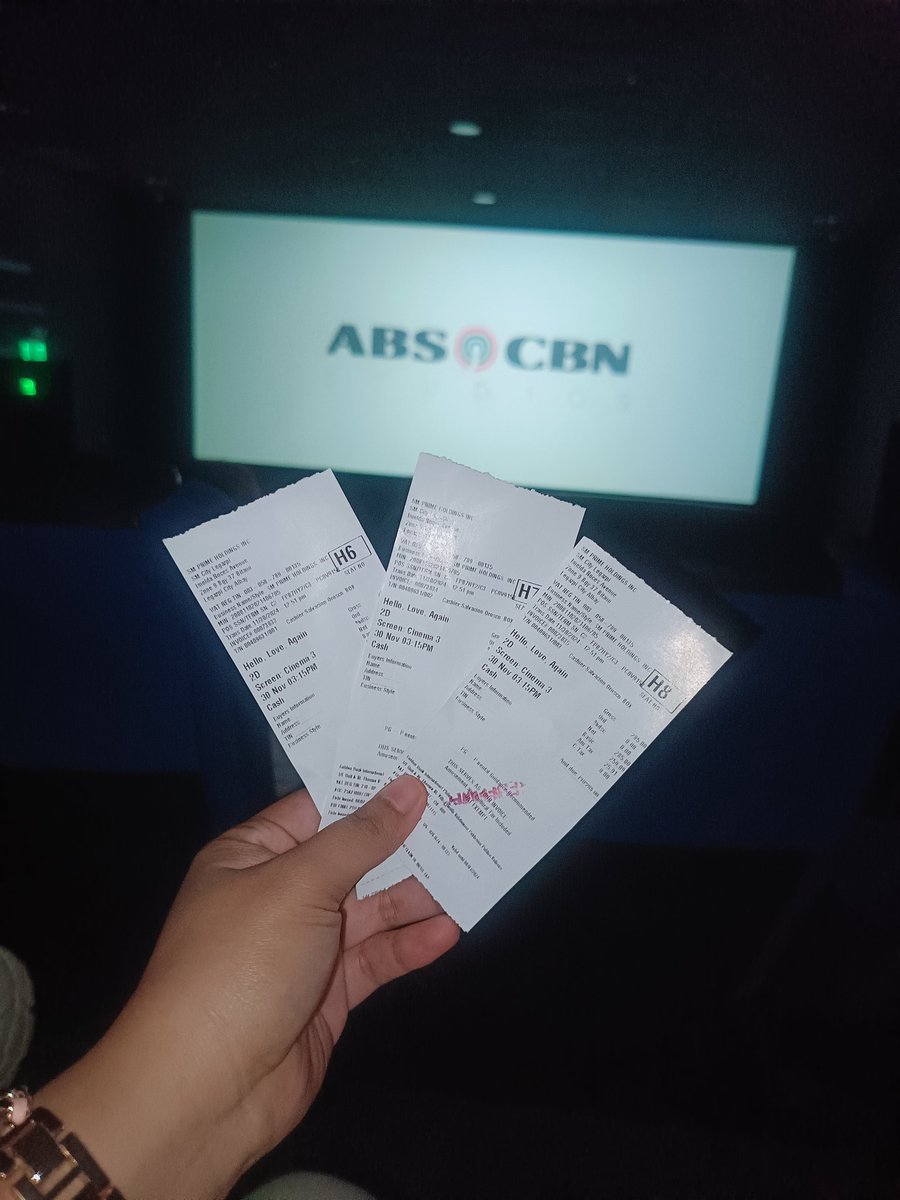 IamNEHJ12's tweet photo. Done watching HLA. Grabe punuan parin ang sinehan πβ€οΈ
#HelloLoveAgain #helloloveagaintheworldpremiere #hellonewboxofficerecord #HelloLoveAgainNOWSHOWING https://t.co/YbbLLSAkXt
