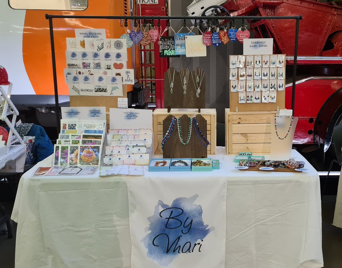 By Vhari tweet media