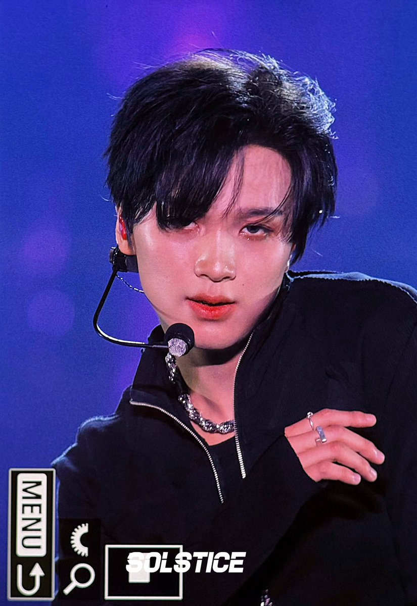 LEE HAECHAN 🧎🏻‍♀️‍➡️