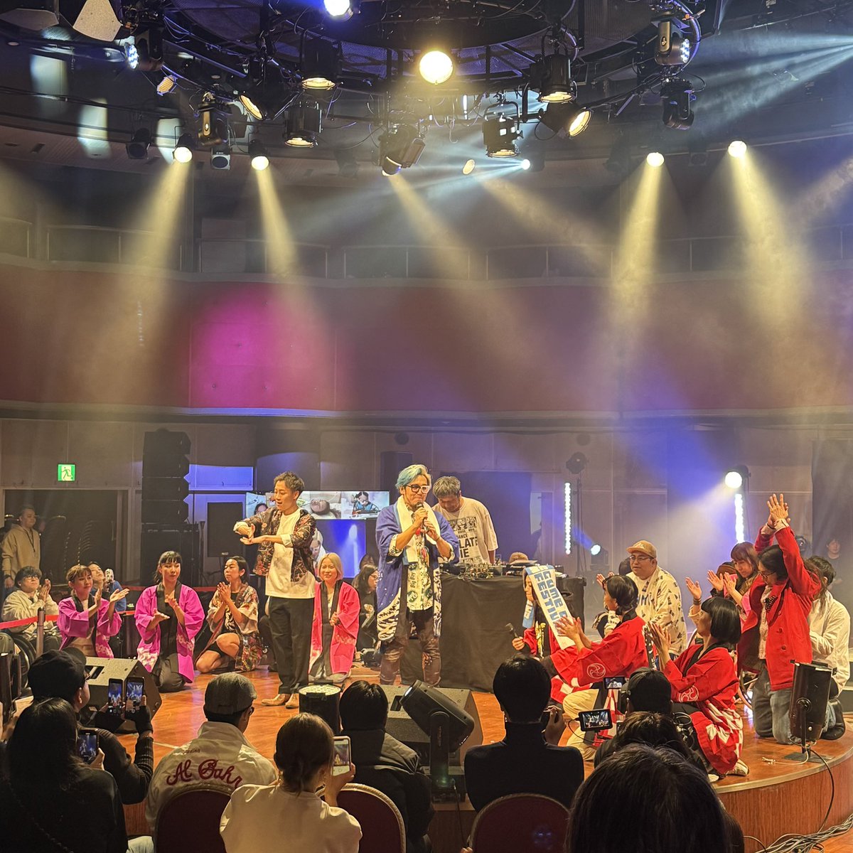 rahsah55's tweet photo. 誰でも楽しめるフェス、楽しかったです。
出演者も、運営の方々も、参加者もみんな素敵で、とても良い空間でした。
DJダイノジさんのセトリ良かったなぁ。

#カモンフェス
#イシヅカマコト
#のりぴー
#DJダイノジ
#おじさんと小娘
#JERRYBEANS https://t.co/Cxy9y34xkT