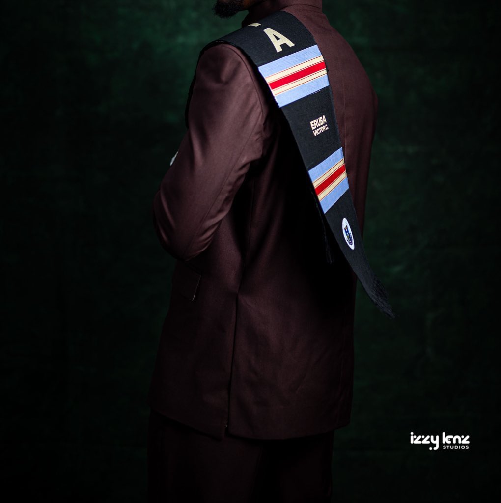 kolad3xo's tweet image. Allow me to reintroduce myself; 
Engr. Kolade 🎓
B.eng Metallurgical and Materials Engineering 👷🏾‍♂️
2nd class Hons 
#classinvicta