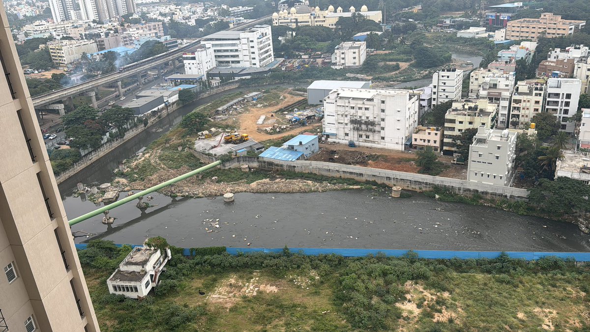 raajleo's tweet photo. @naveenroyal @Tej_AnanthKumar @Tejasvi_Surya u must take up this project of cleaning Vrushabhavati once it was dream of yr Political Guru Sri. Anant kumar - Itz such a sad state no-one is bothered @TVMohandasPai This is the site at #RRNagar #NavamiLandmark @VasudevMurrhy @kiranshaw @BBMPCOMM @RevathyAshok https://t.co/asjp8IDB6t