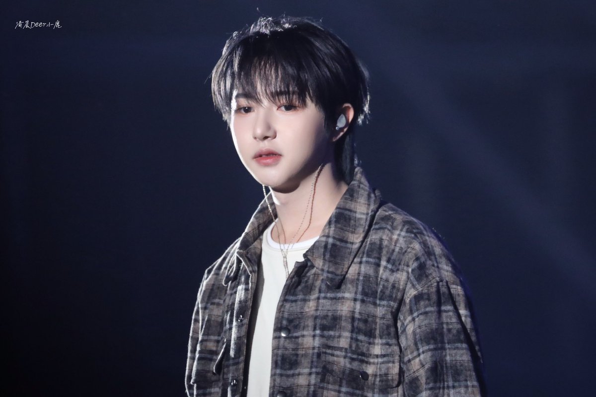 241130런쥔
#런쥔 
#RENJUN 
#仁俊