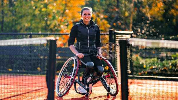 [Extra] Hilversumse rolstoeltennisser op weg naar de top: ‘Als ik iets doe, dan doe ik het heel goed’ -  hilversumsnieuws.nl/l/345350