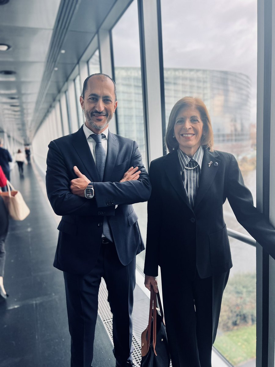 grossides's tweet photo. Thank you for the privilege of these five incredible years, dear @SKyriakidesEU. 

For entrusting me to lead the stellar TeamStella. 

For your dedication, your vision, your humanity. 

#HealthUnion 

🇪🇺💙 https://t.co/rWt1AZ06rv