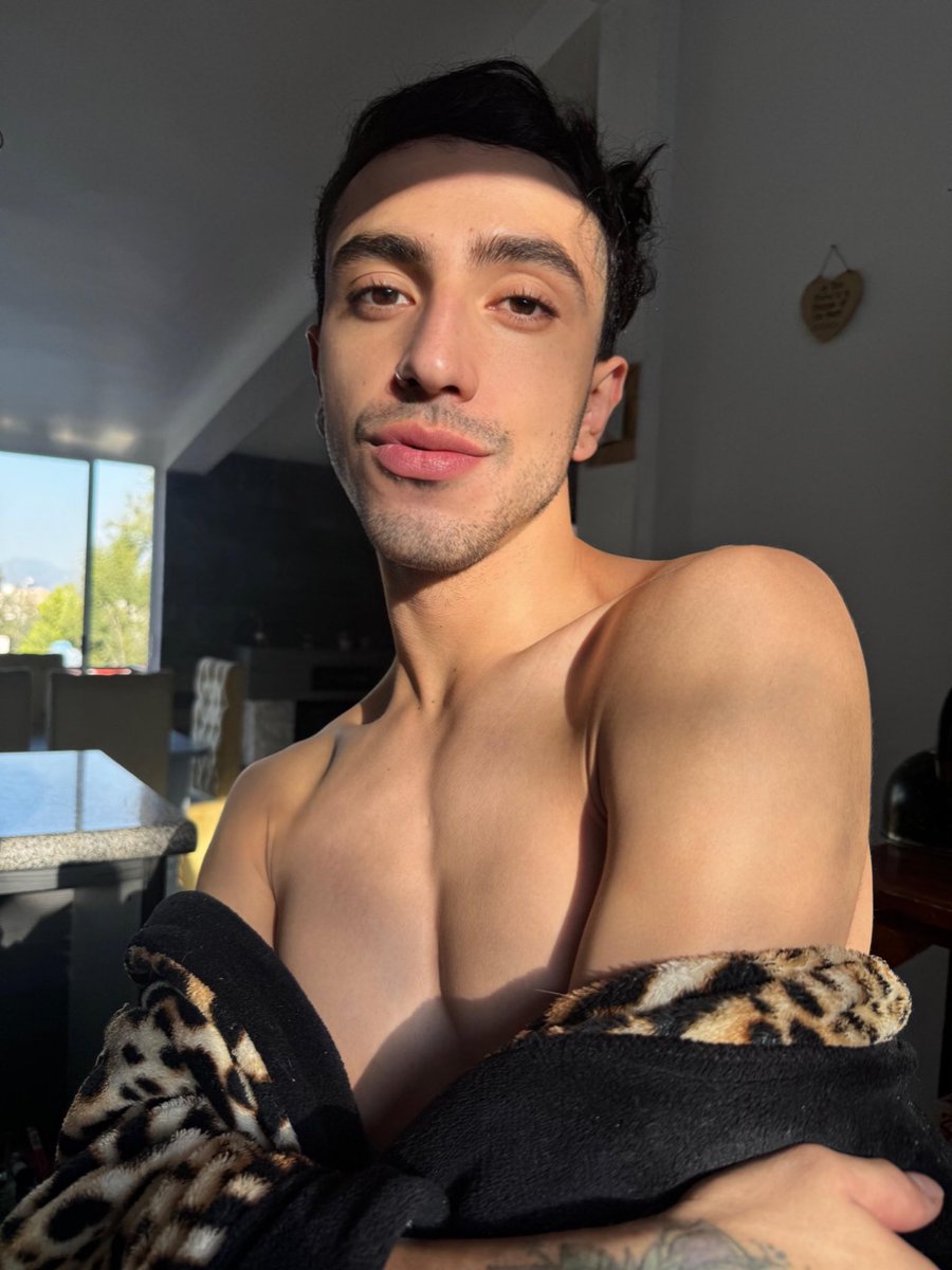 Fuck me daddy! 🥵

Onlyfans.com/roler_wayne