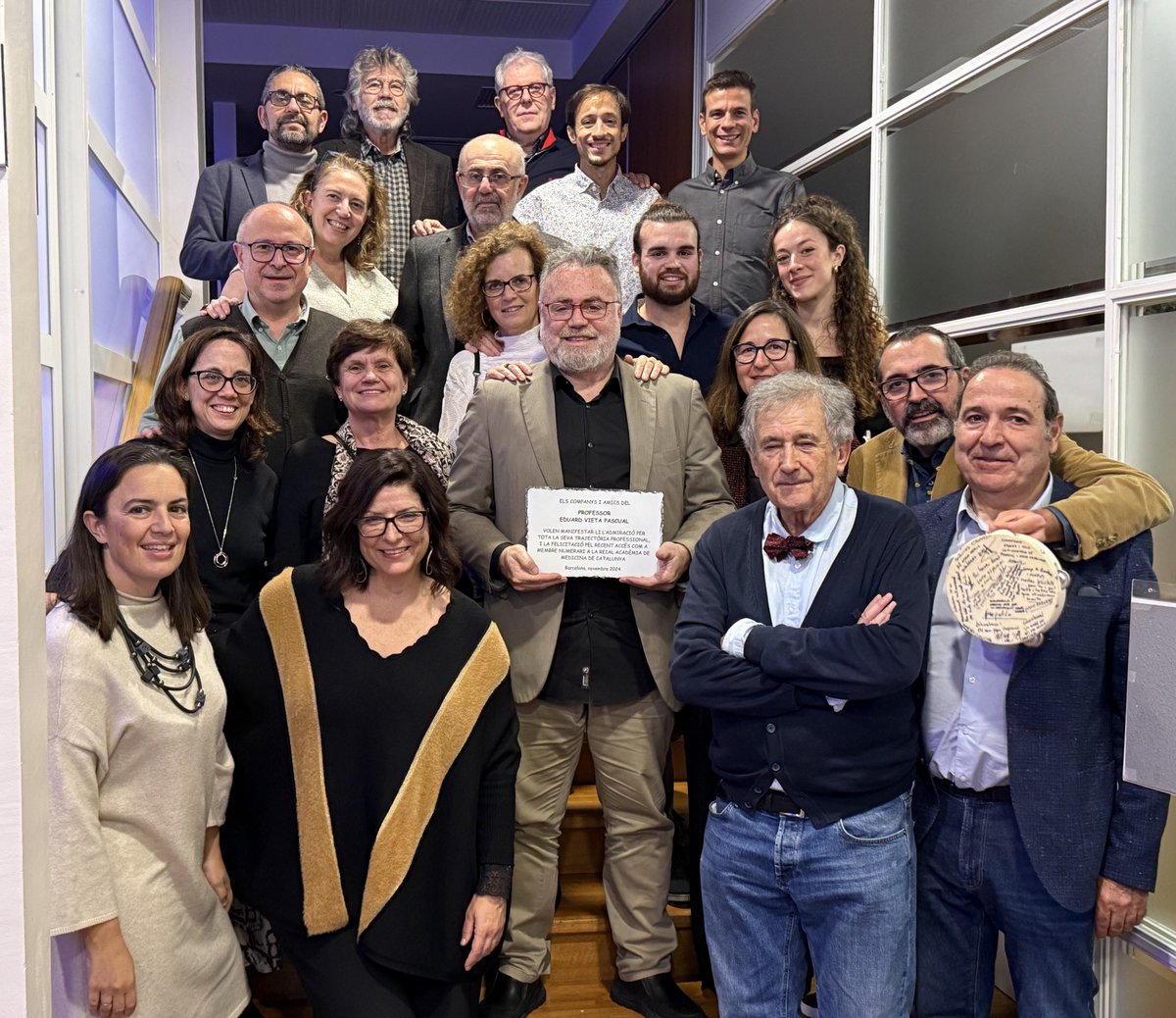 Aquesta nit hem organitzat juntament amb el  Dr. Leopoldo Ortega-Monasterio un sopar d'homenatge per celebrar l'entrada del professor Eduard Vieta com acadèmic a la Reial Acadèmia de Medicina
Un merescut reconeixement a una trajectòria exemplar.
#psiquiatria #bipolar #medicina