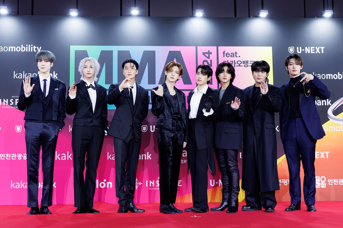 melon's tweet photo. #MMA2024 레드카펫 사진 공개 #1 📸 
#ATEEZ #에이티즈

LIVE 보러 가기🏴‍☠️
https://t.co/kak4KHwGkm

@ATEEZofficial
#멜론 #멜론뮤직어워드 https://t.co/84aHHjEmUz
