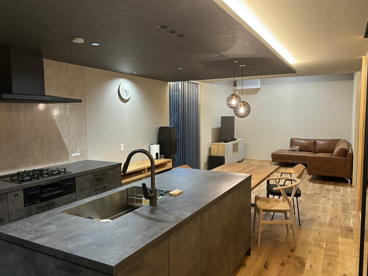 Godzilla R35 tweet media