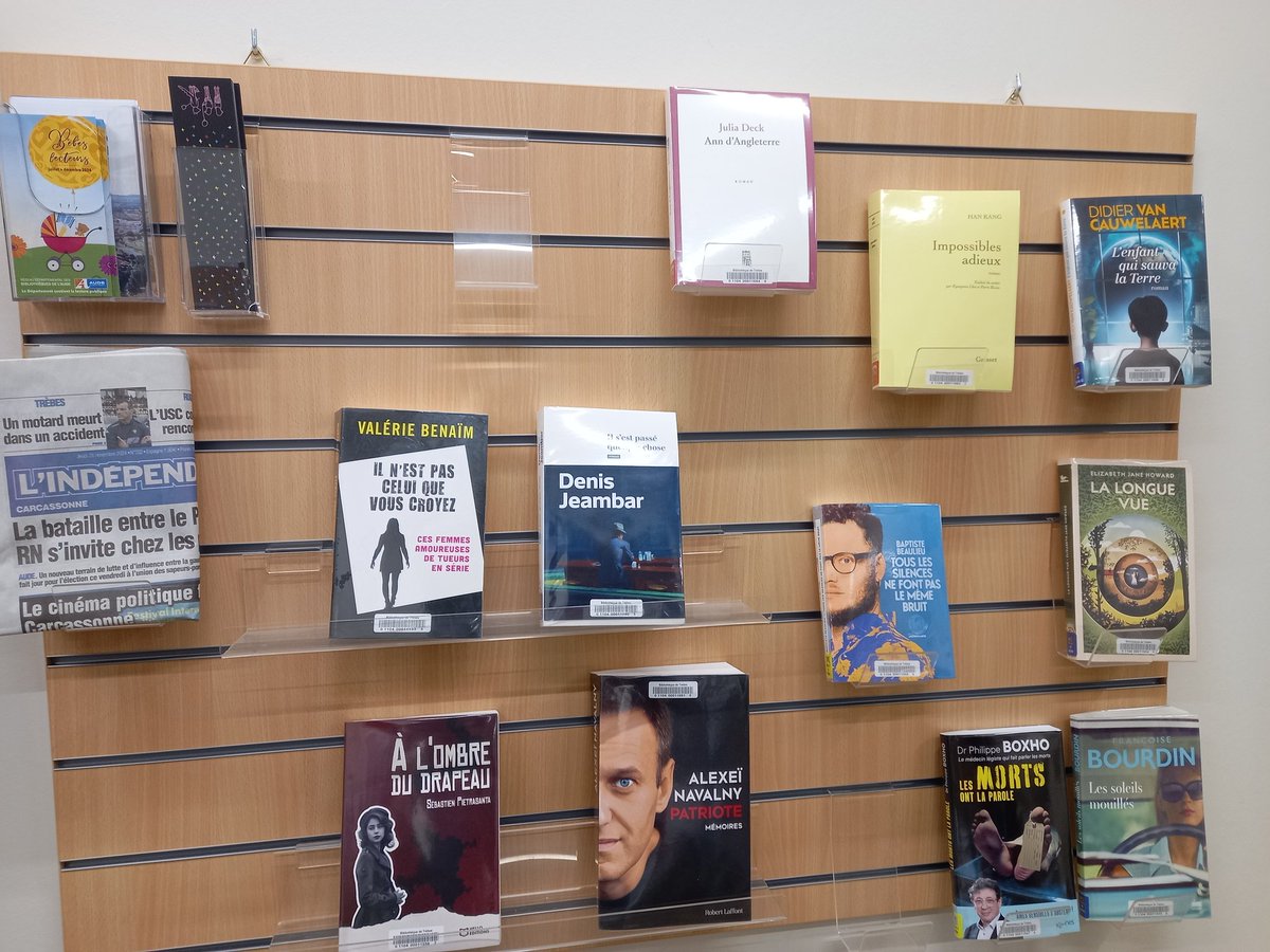 Merci à <a href="/eric_menassi/">Eric Ménassi</a> et à  <a href="/villedetrebes/">Trèbes.</a> (et l'équipe de la médiathèque) pour leur accueil autour de ma conférence et de mon roman historique.
Quelle émotion de voir mon #livre dans une #bibliotheque municipale et qu'il soit à la disposition de plusieurs générations de lecteurs