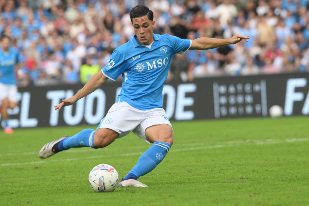 FadadelOM_'s tweet photo. Question : Selon vous, ça serait mieux de prendre Giacomo Raspadori ou Nicolo Fagioli à l'OM ? #TeamOM 

❤️ : Raspadori

🔃 : Fagioli https://t.co/XnzzULXYgr
