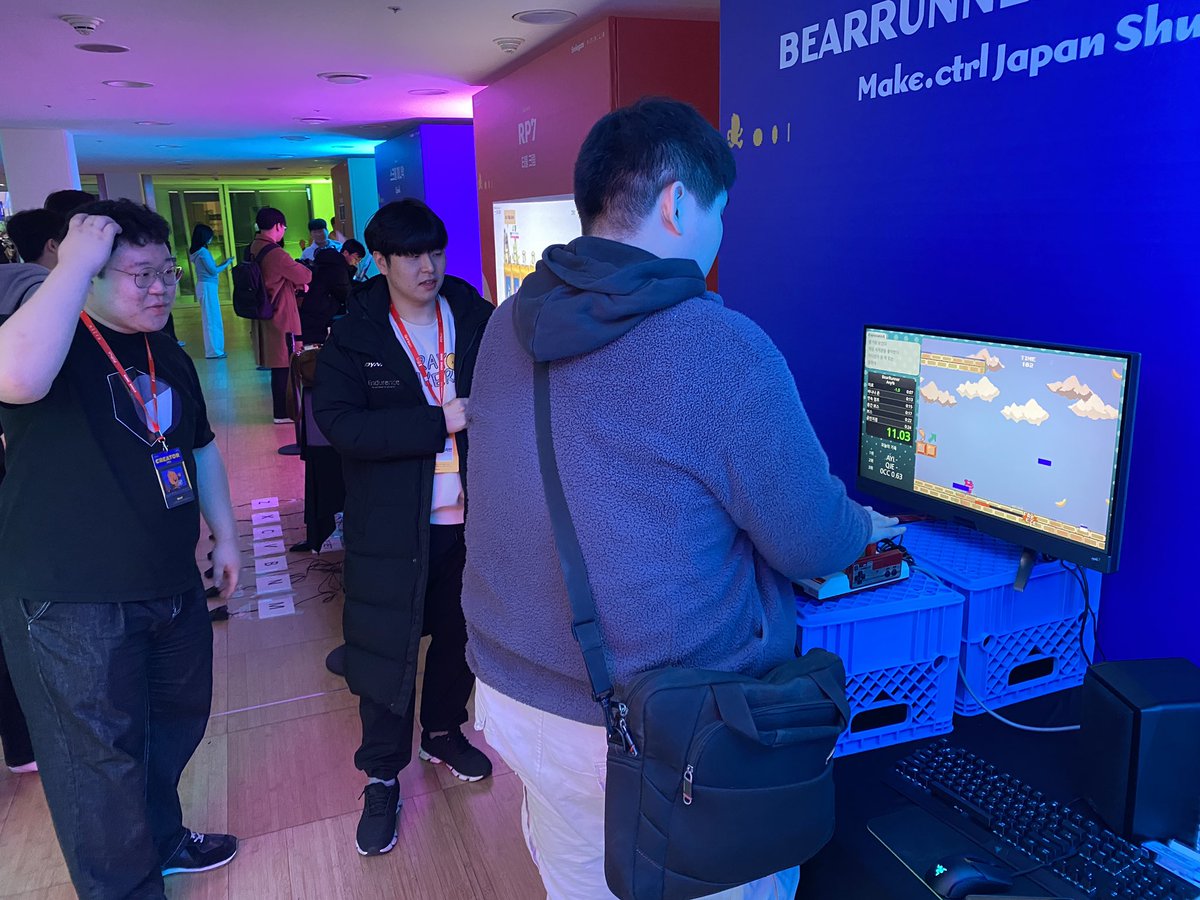 Flee Punk tweet media