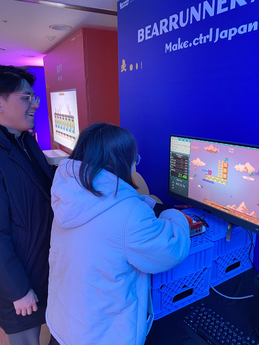 Flee Punk tweet media