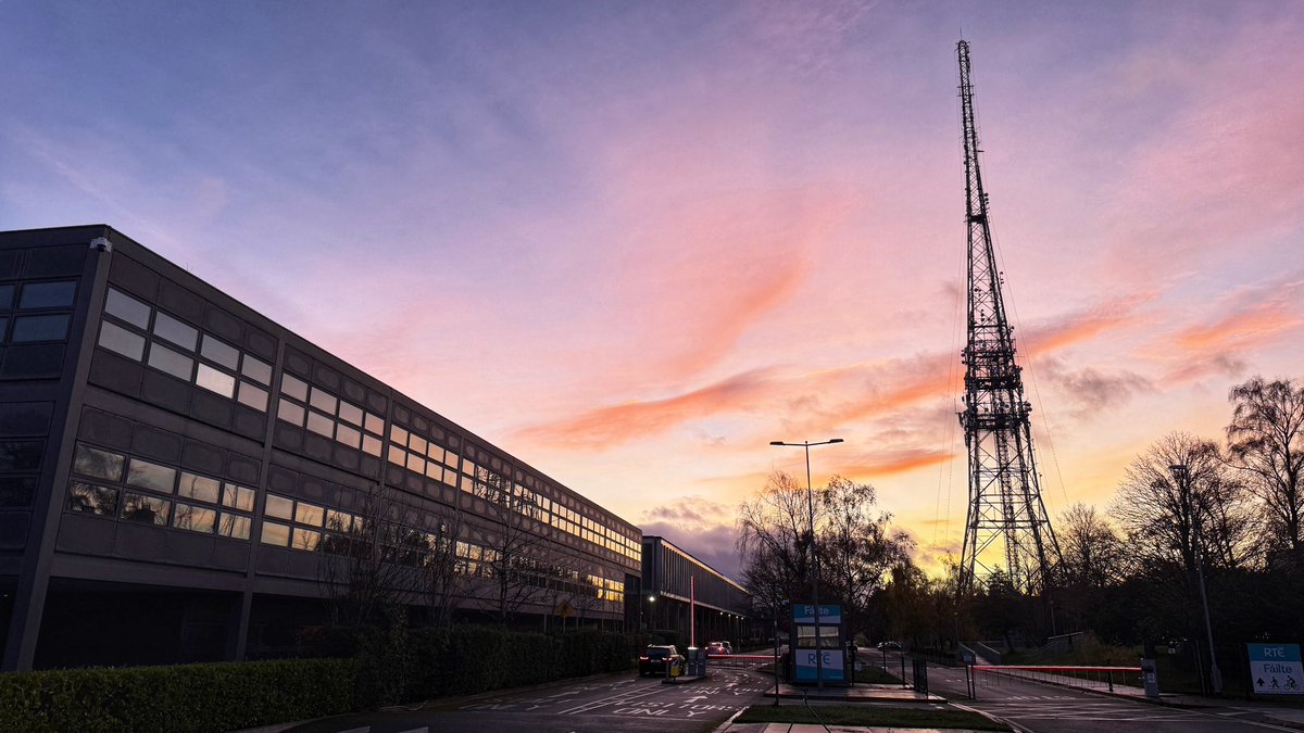 Insert weather metaphor here. Or not. 
A long day ahead for all of us <a href="/rtenews/">RTÉ News</a> as we bring you every twist and turn in #Election24 #GE24