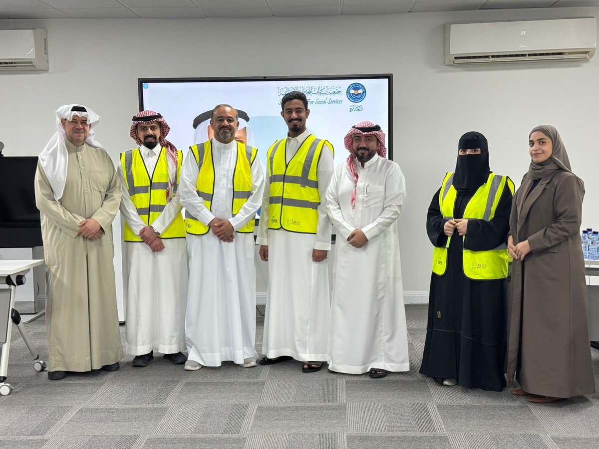 saihatsociety's tweet photo. البنك الأهلي السعودي يدعم برامج مسني "سعادة"

https://t.co/KzTN7pICnr

@snbalahli

#اعرفنا_صح
#سعادة
#إرثٌ_مستدام_وأثرٌ_مستهدف
#مستقبل_مستدام
#القطاع_الرابح https://t.co/5ODEEOSHk0