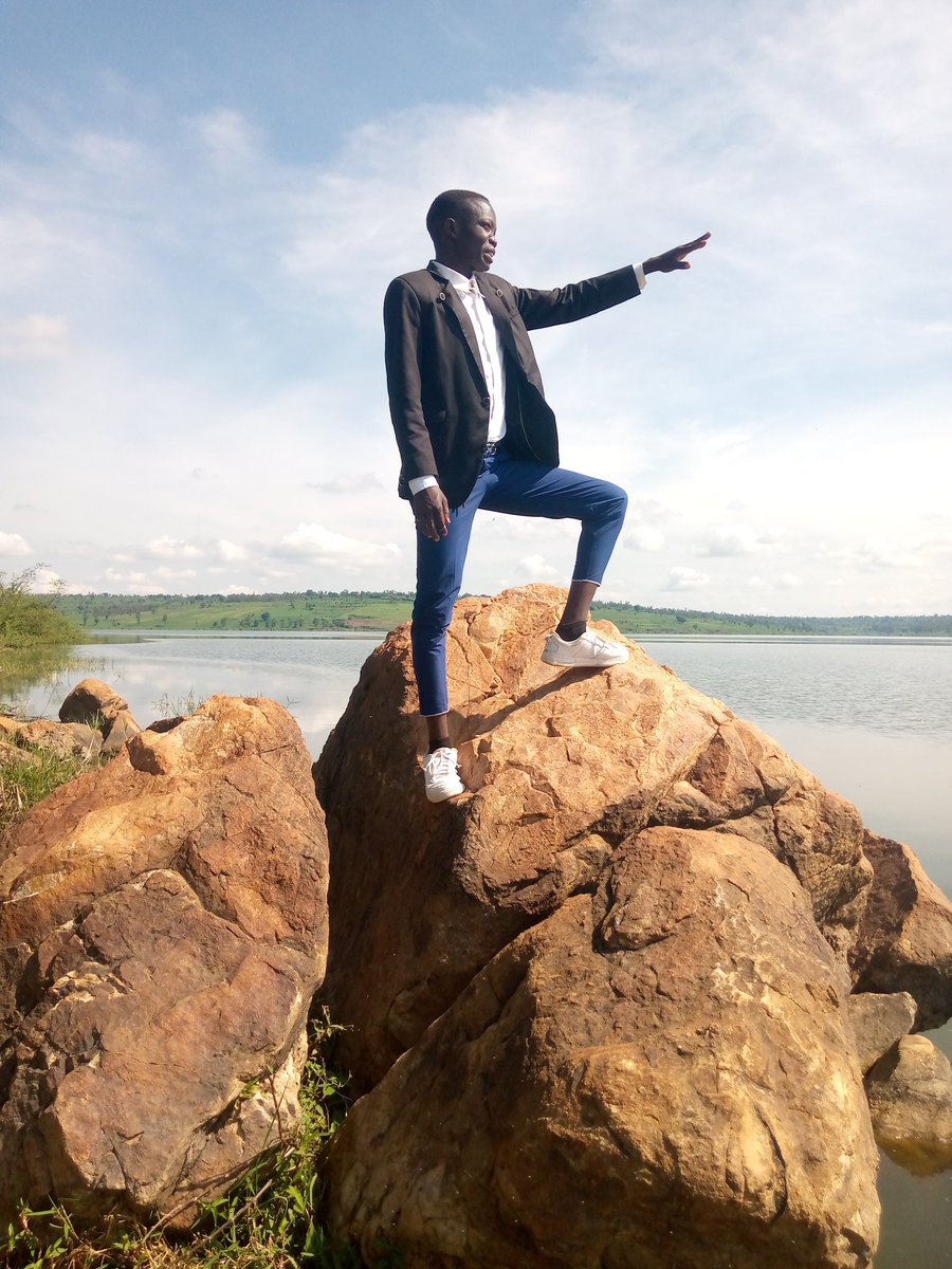 #kirundo zone Nyamabuye 
Ikiyaga cohoha raba ingene gifise akayaga keza amafi meza aryoshe cane iyo uhageze wohora uraraba  Mana y,UBURUNDI igihugu cacu waragitatse ivyiza shimwa !
CNDD FDD  kirundo 
CNDD FDD Butanyerera 
Songa mbele ufise igihugu ciza