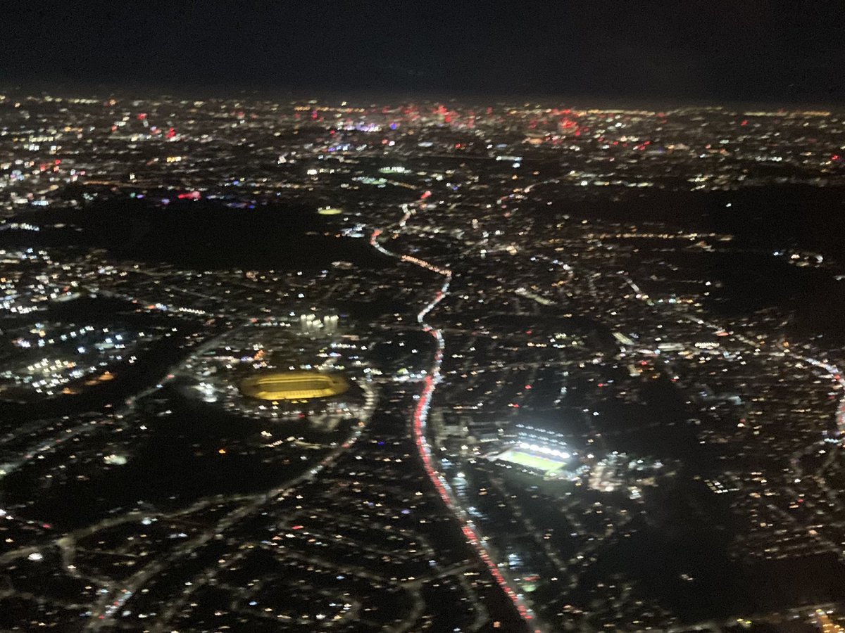 nickpiersrich's tweet photo. @Harlequins @JoeMarler Congratulations @JoeMarler for services to @Harlequins club and country 👏😊 
Here’s a photo from above last night (at 1940 at 2000ft) against the @BristolBears. Enroute to @JerseyRFC Vs our @maidenheadrugby 1st XV today KO 1330. 🏉💪 https://t.co/PvR8q2r7nA