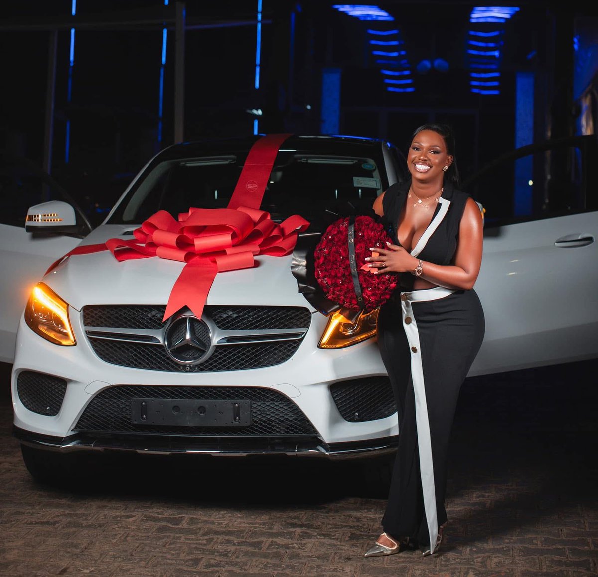 Ugandan women have money 💰