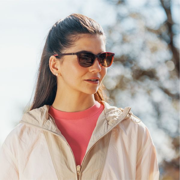 SimonBerryOptom's tweet photo. During the winter months, these polarised clip-on frames are a really effective sustainable option. ☀ 🌊
#sea2see #icareiwear #sustainablemade #oceanlover #sealover #ethicalfashion #recycle #wearyourvalues #plasticfree #independentoptican https://t.co/nV7U8i7D0A