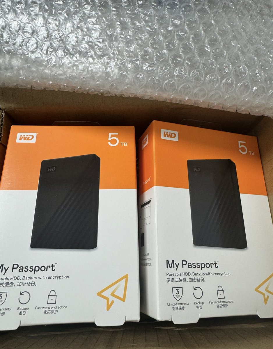 照片多到放不下🙁买10个T先对付一下，删是不可能删的