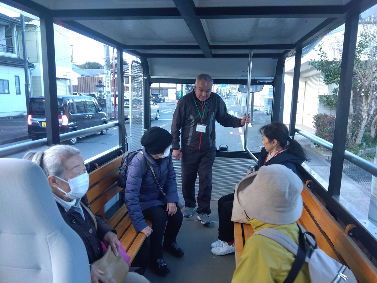 gcccacap's tweet photo. 偶然赤城駅まで無料の電気バスに乗車する事ができました。
赤城駅から上毛電気鉄道で中央前橋駅、シャトルバスで前橋駅に到着で解散になりました。
たくさんの公共交通を体験できました。 https://t.co/9cbj71ZfZ4
