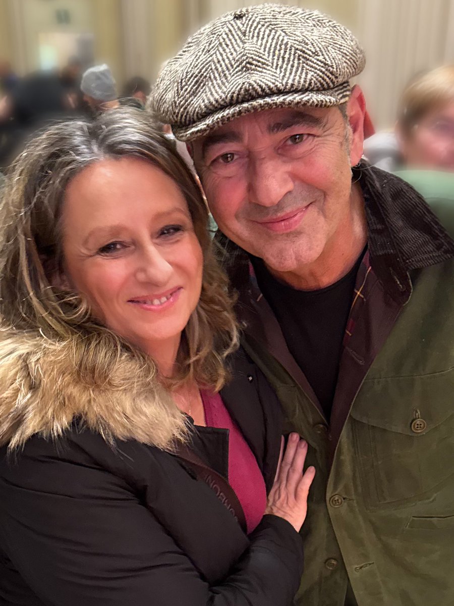 Quanta emozione rivederti❤️<a href="/lucacarboni/">luca carboni</a> Mamma mia…
#rioario #mostra #40annitramusicaearte #bologna #incontro1